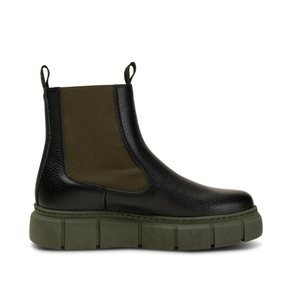 Khakis and chelsea boots online