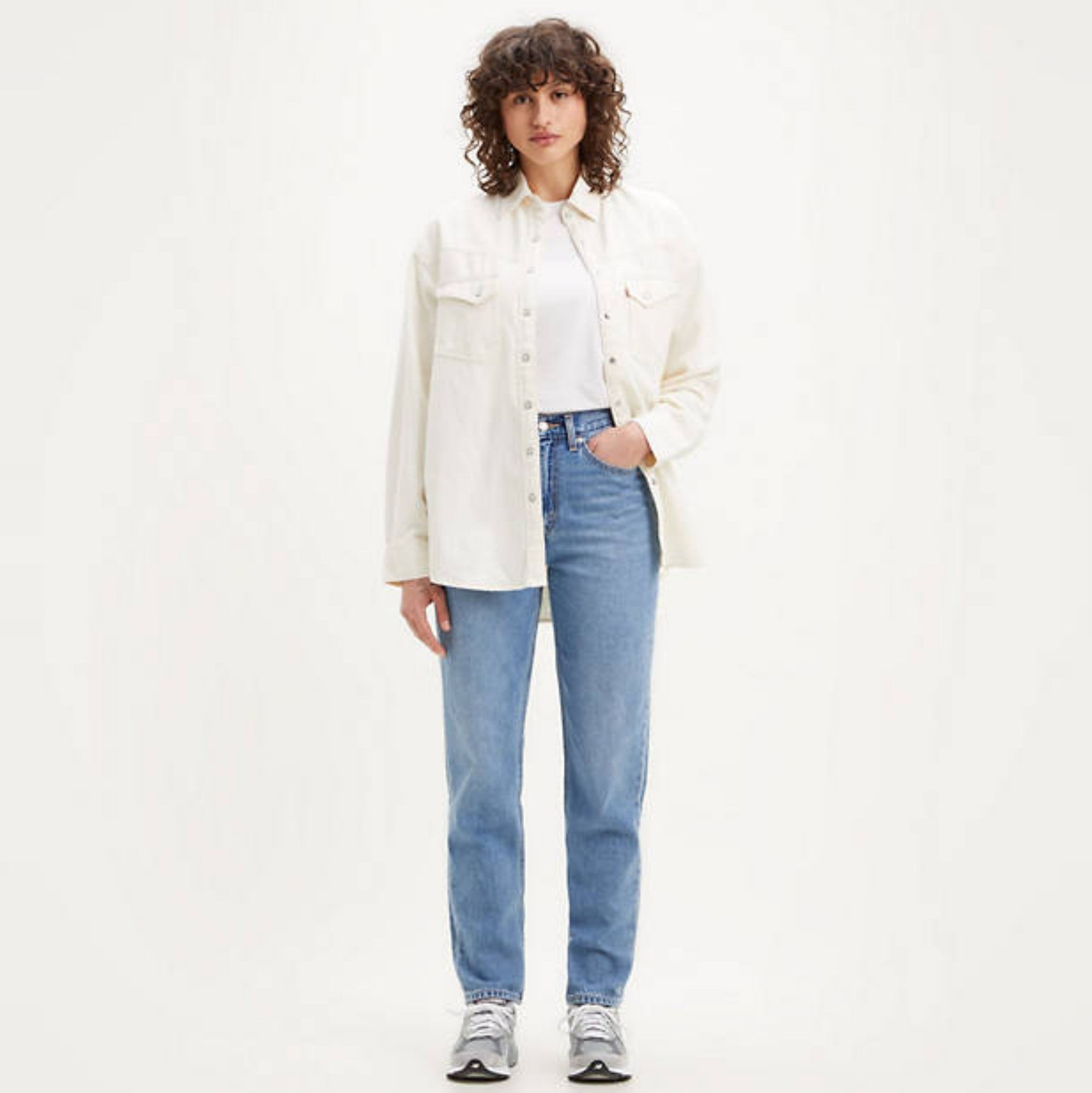 Levi's 80's Worn In Mom Jeans - High-Waisted Jeans - Medium Wash - Lulus