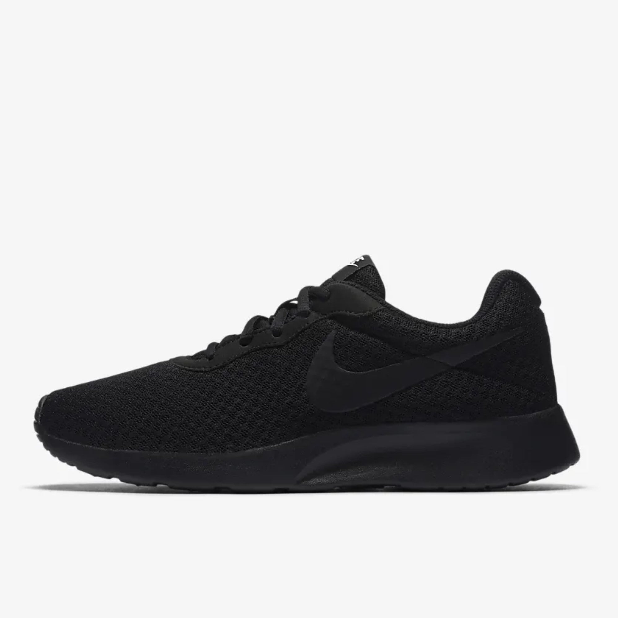 nike tanjun trainers womens black